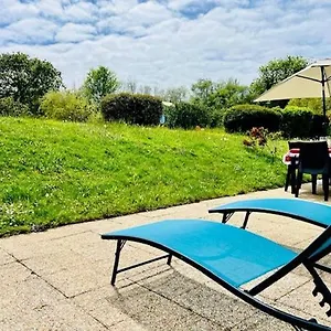 Maison A Morgat En Bretagne Sur La Presqu'ile De Situee A 800 M De La Piscine Chauffee Toute L'annee Travaux Piscine Du 10 Au 20 Juin 2025 Hébergement de vacances